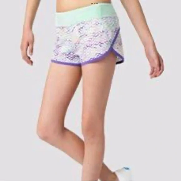 Ivivva Shorts - Picture 2 of 4
